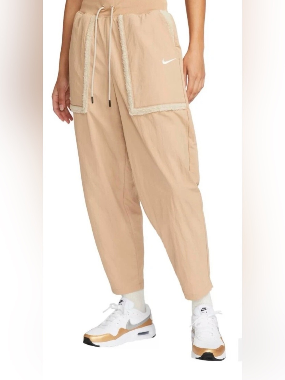 Nike Sportswear Essential Womens Woven High-Waisted Curve Pants